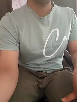 rahuloves online show from April 4, 2026, 8:01 am