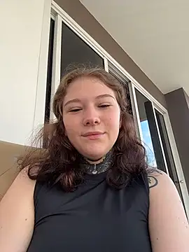 FionaMurr online show from December 14, 2025, 2:06 am