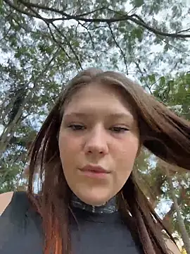 FionaMurr online show from February 1, 2026, 4:11 am