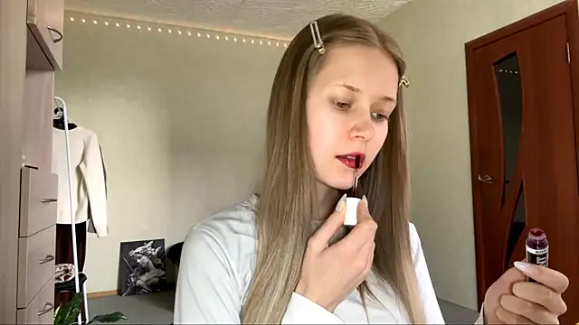 ZaidaSchwarten online show from February 22, 2026, 1:20 pm