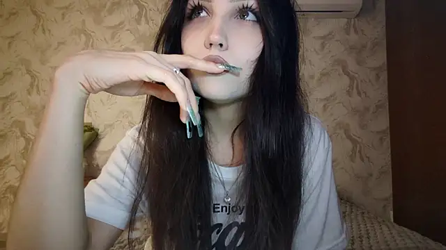 Snapshot of Qwami_Amie chatting on March 16, 2026, 3:16 pm Qwami Amie online show from March 16, 2026, 3:16 pm