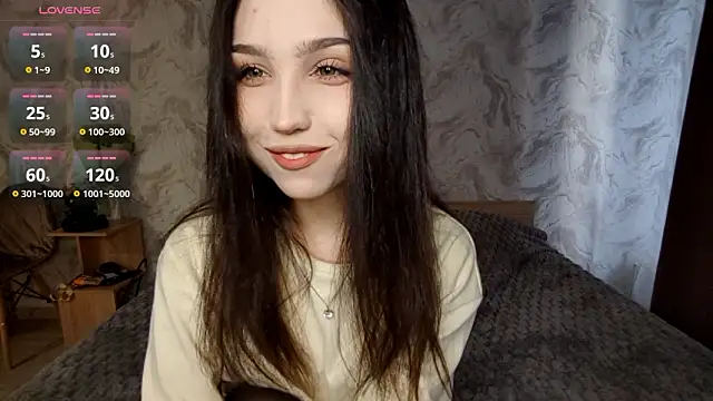 Snapshot of Qwami_Amie chatting on March 21, 2026, 1:16 pm Qwami Amie online show from March 21, 2026, 1:16 pm