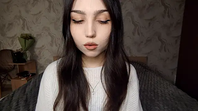 Snapshot of Qwami_Amie chatting on March 24, 2026, 3:39 pm Qwami Amie online show from March 24, 2026, 3:39 pm