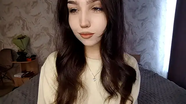 Snapshot of Qwami_Amie chatting on April 16, 2026, 6:36 am Qwami Amie online show from April 16, 2026, 6:36 am