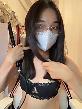 mimichannn99 online show from May 29, 2026, 8:07 pm