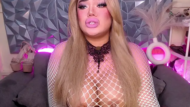 Snapshot of AlwaysHornyMia chatting on January 18, 2026, 1:48 pm AlwaysHornyMia online show from January 18, 2026, 1:48 pm