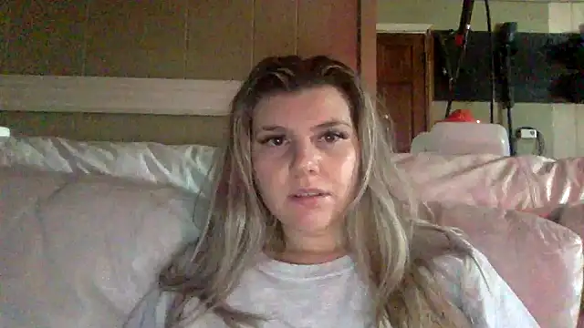 goddesscandy22 online show from December 16, 2025, 5:40 pm