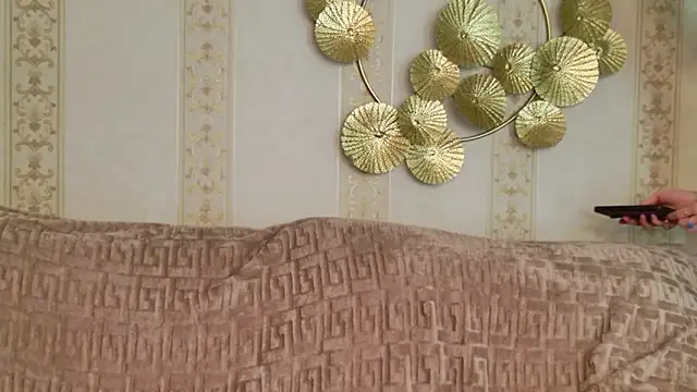 Dedra Dixon online show from December 22, 2025, 10:23 am