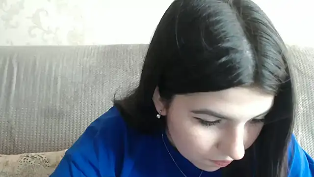 Snapshot of KisaModel chatting on June 16, 2026, 1:36 pm KisaModel online show from June 16, 2026, 1:36 pm