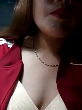 yana-zz online show from April 14, 2026, 2:56 pm