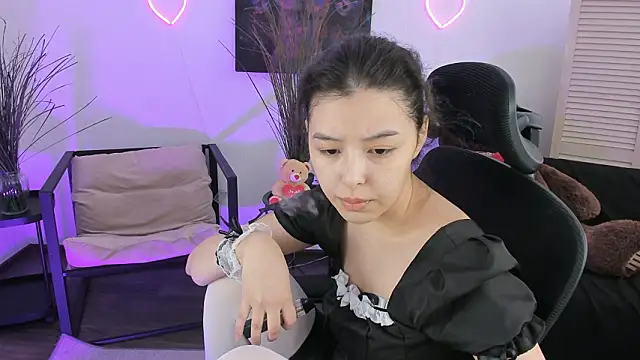 SirenMystiq online show from March 8, 2026, 7:12 am