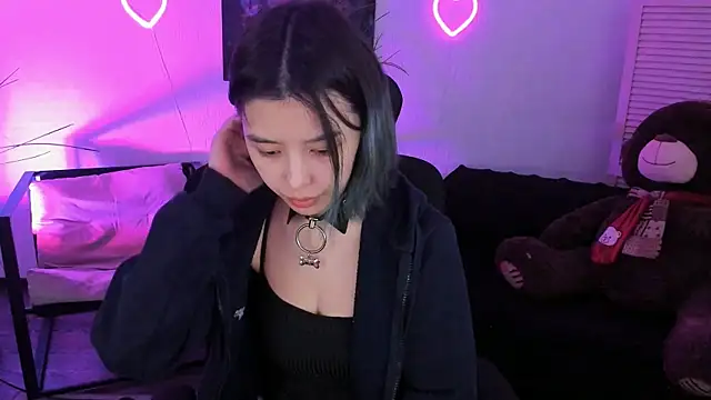 SirenMystiq online show from April 8, 2026, 7:14 pm