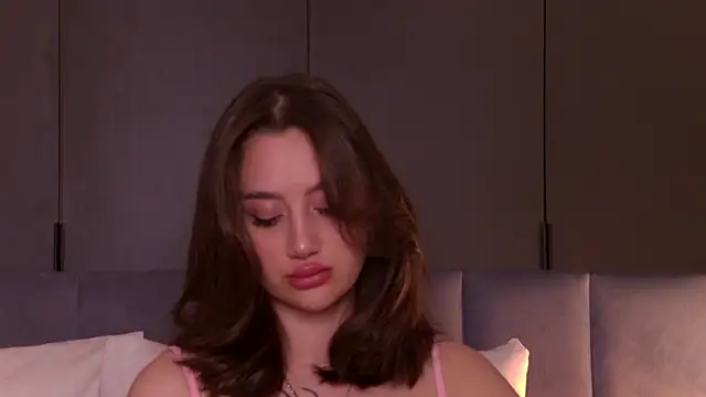 Snapshot of LucieBliss chatting on February 27, 2026, 6:19 pm LucieBliss online show from February 27, 2026, 6:19 pm