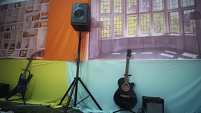 Snapshot of moghelslay chatting on February 11, 2026, 8:03 pm moghelslay online show from February 11, 2026, 8:03 pm