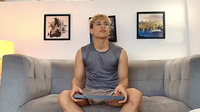 YOUNG GUYS1 online show from April 24, 2026, 7:22 am