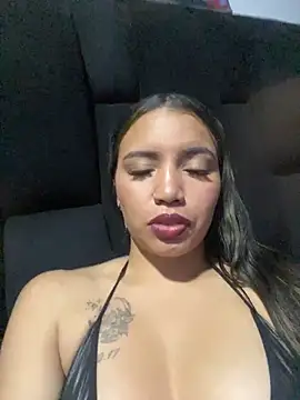 Snapshot of liliymike19 chatting on February 13, 2026, 3:35 am liliymike19 online show from February 13, 2026, 3:35 am