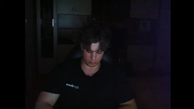 GymGuy0505 online show from May 23, 2026, 10:47 pm