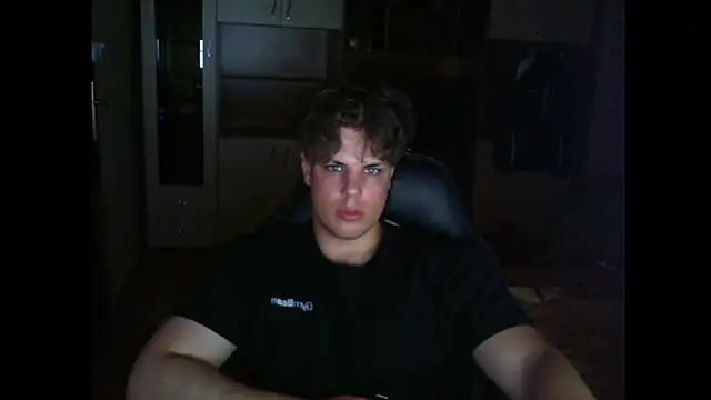 GymGuy0505 online show from June 2, 2026, 9:39 pm