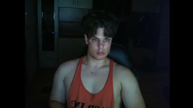GymGuy0505 online show from June 3, 2026, 9:42 pm