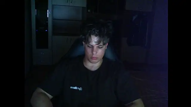 GymGuy0505 online show from June 9, 2026, 9:48 pm