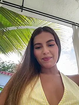 Snapshot of Valeria-escobar chatting on June 10, 2026, 12:37 pm Valeria-escobar online show from June 10, 2026, 12:37 pm