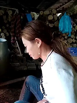 little-effy online show from January 18, 2026, 12:36 am