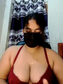 nosrat014 online show from July 15, 2026, 2:33 pm