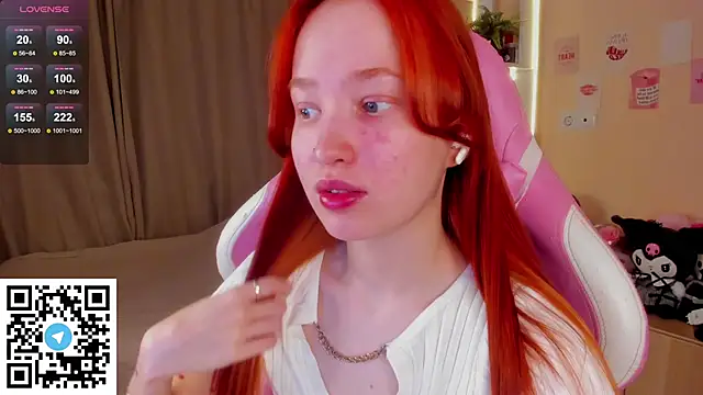 Snapshot of sunflare_ chatting on February 4, 2026, 5:41 pm sunflare online show from February 4, 2026, 5:41 pm