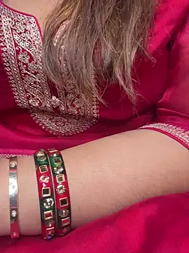 Snapshot of butterflyslay chatting on February 2, 2026, 3:49 am butterflyslay online show from February 2, 2026, 3:49 am