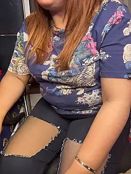 Snapshot of butterflyslay chatting on February 10, 2026, 12:48 am butterflyslay online show from February 10, 2026, 12:48 am