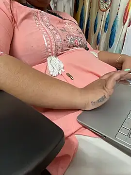 Snapshot of butterflyslay chatting on March 13, 2026, 4:41 am butterflyslay online show from March 13, 2026, 4:41 am