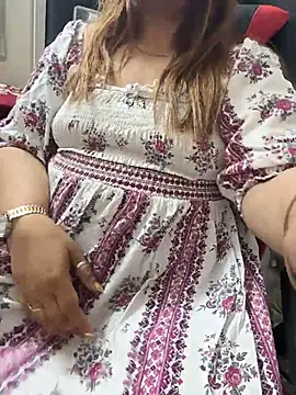 Snapshot of butterflyslay chatting on March 29, 2026, 7:41 am butterflyslay online show from March 29, 2026, 7:41 am