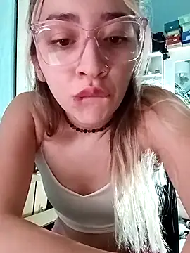 Snapshot of soylulita07 chatting on February 4, 2026, 7:47 am soylulita07 online show from February 4, 2026, 7:47 am