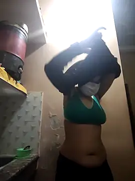 jaanvi-Rani online show from February 4, 2026, 3:23 am