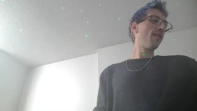 Snapshot of AskAveryAnything chatting on December 22, 2025, 12:18 am AskAveryAnything online show from December 22, 2025, 12:18 am