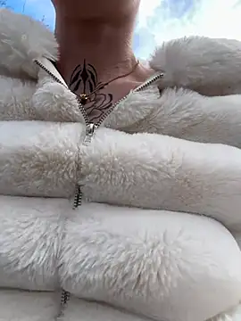 dein traumchen online show from February 28, 2026, 3:02 pm