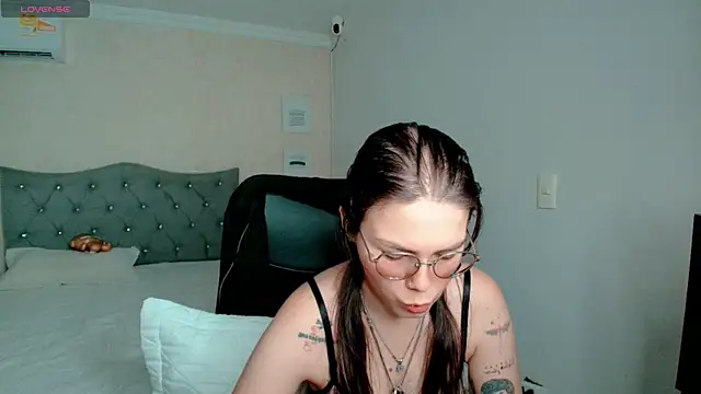 lexalove doll online show from April 22, 2026, 4:52 pm