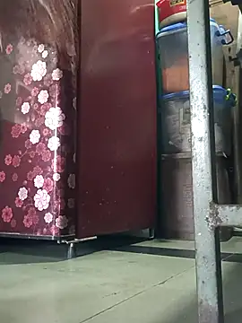 teena-11 online show from April 18, 2026, 5:00 am