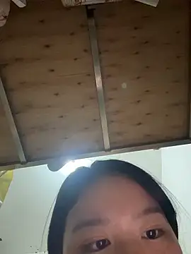 Kawaii-P online show from December 17, 2025, 12:22 pm