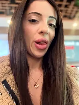 YeaLina online show from January 9, 2026, 11:24 am