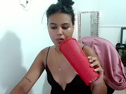 Shawnycarson online show from May 12, 2026, 6:05 pm