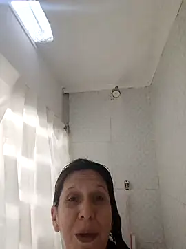 cari75 online show from February 6, 2026, 9:29 pm