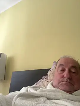 Snapshot of csikar chatting on April 23, 2026, 7:41 am csikar online show from April 23, 2026, 7:41 am