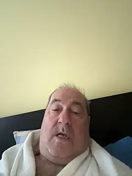 Snapshot of csikar chatting on May 5, 2026, 4:53 am csikar online show from May 5, 2026, 4:53 am