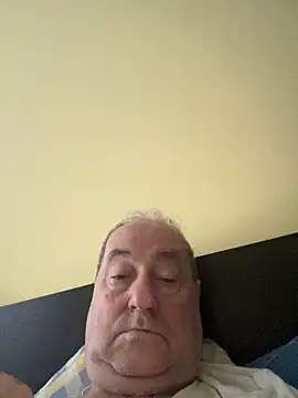 Snapshot of csikar chatting on May 8, 2026, 5:02 am csikar online show from May 8, 2026, 5:02 am