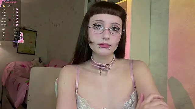 MiraJades online show from March 24, 2026, 10:26 pm