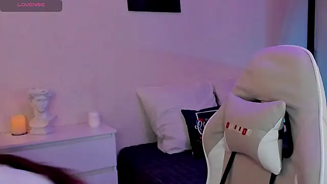  Valleria  online show from January 16, 2026, 2:21 pm