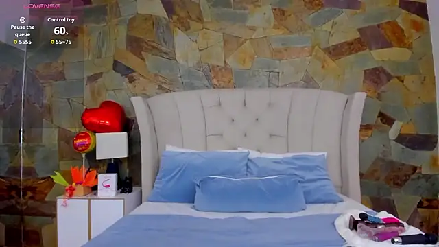 GabyGrey  online show from March 11, 2026, 7:53 pm