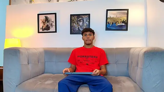 DIAMOND BLACKS online show from February 24, 2026, 7:50 am