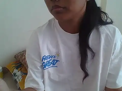 Snapshot of Cristina_love69 chatting on April 16, 2026, 10:27 am Cristina love69 online show from April 16, 2026, 10:27 am